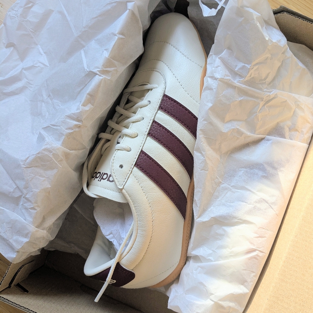 Adidas Grand Court Lo Sneakers - size 9 - Picture 8 of 8